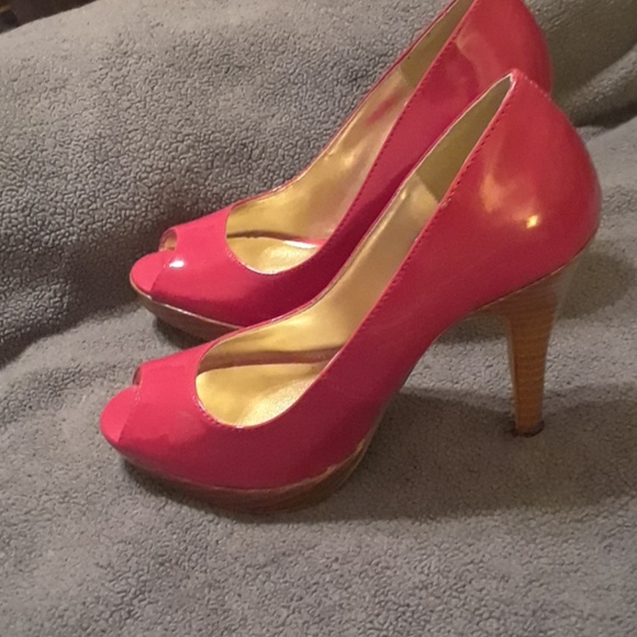 Delicious 4" heel peep toe pumps - Picture 6 of 8